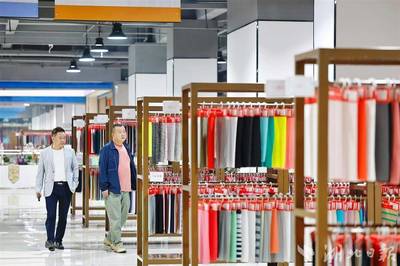 黃陂區榮膺“中國服裝商貿名城”，服裝服飾批發業煥新升級